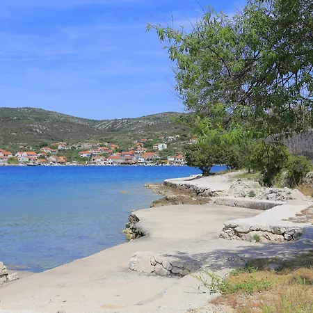 By The Sea - Trogir - 16928 * Vinišće